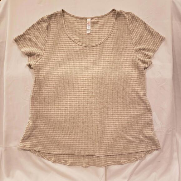 LuLaRoe Women's Shirt 2XL White/Beige Striped Short Sleeve Knit Top Scoop Neck - Picture 1 of 7
